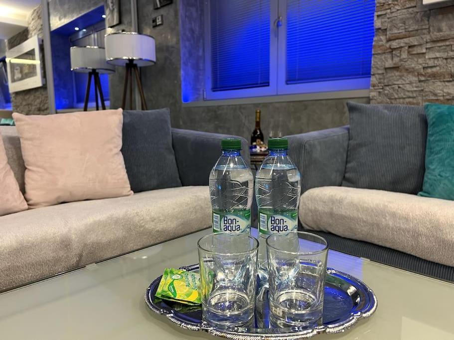 Nice Life - Luxury Apartment In The Old Town. Bratislava Buitenkant foto