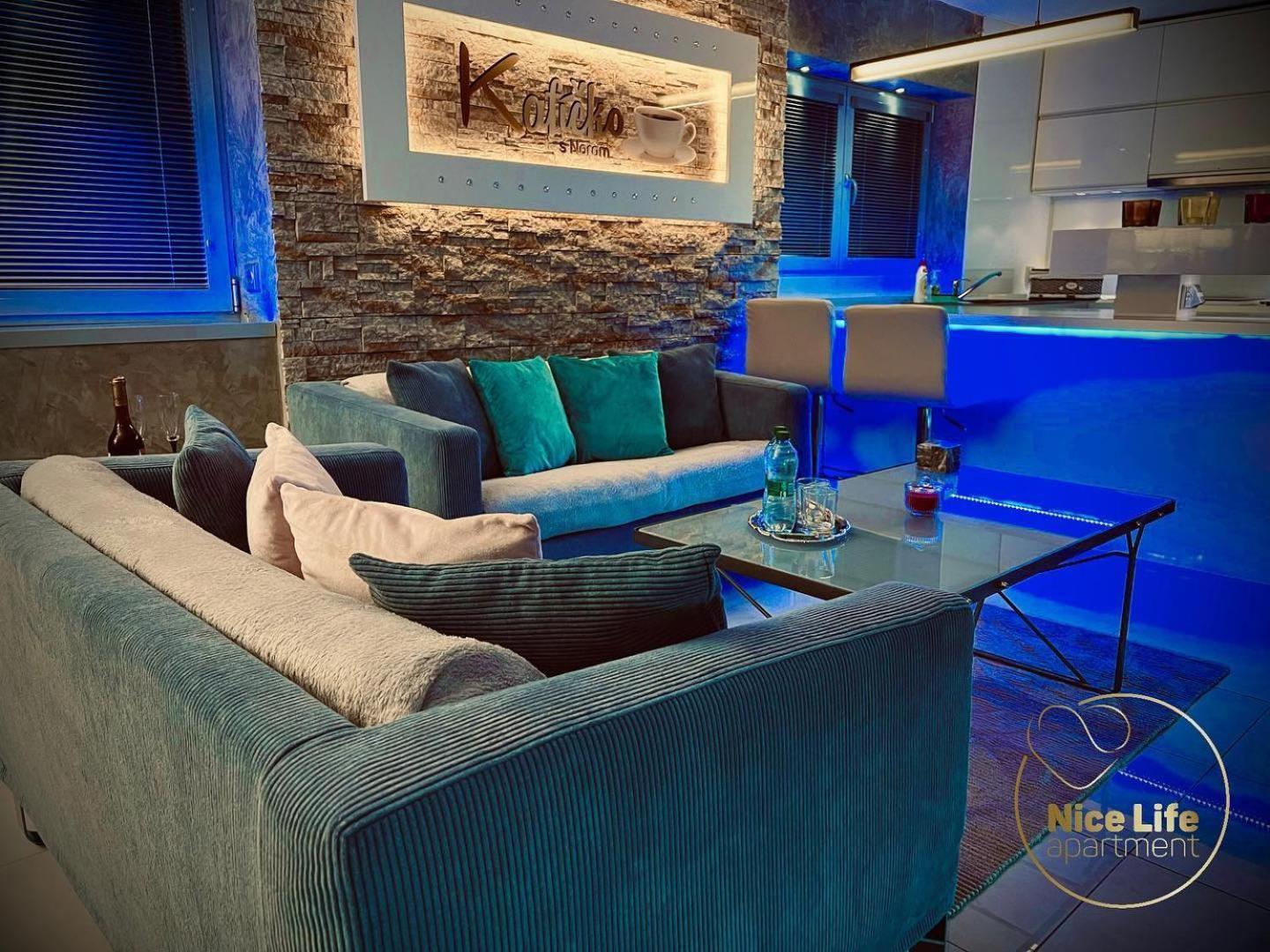 Nice Life - Luxury Apartment In The Old Town. Bratislava Buitenkant foto